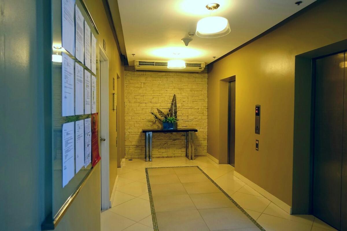 Apartment Avida Towers It Park 1br Unit Queen Bed Cebu